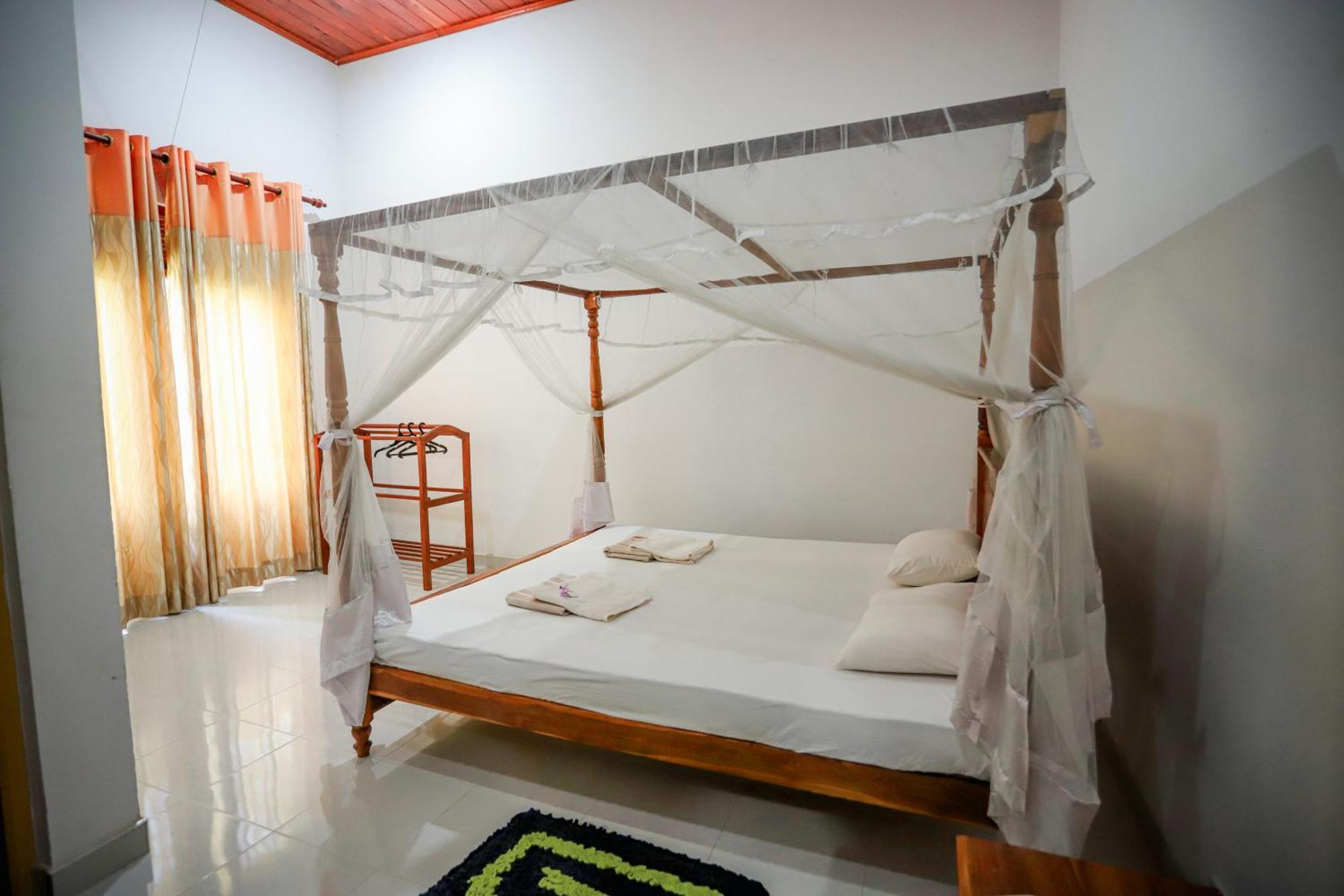 Serene Home Stay Udawalawe Ngoại thất bức ảnh