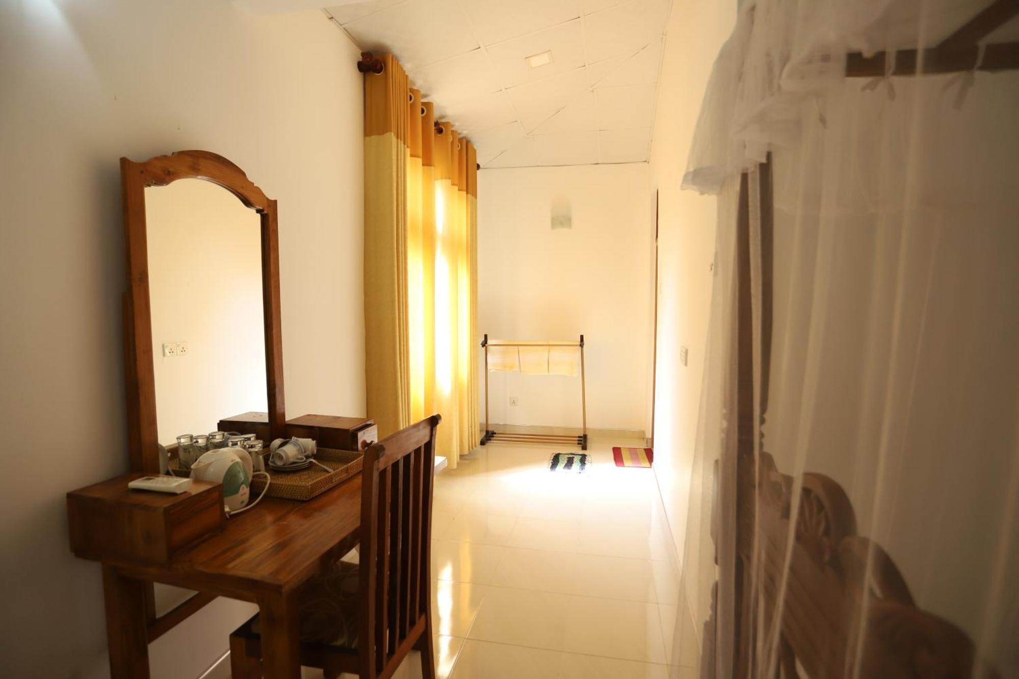 Serene Home Stay Udawalawe Ngoại thất bức ảnh