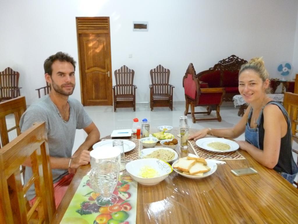 Serene Home Stay Udawalawe Ngoại thất bức ảnh